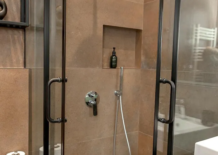 B Comfort Τίρανα